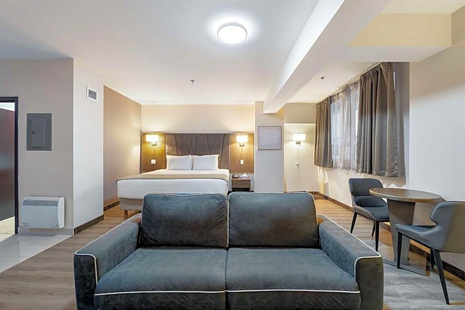 Hotel Montreal Metropolitan, BW Signature Collection