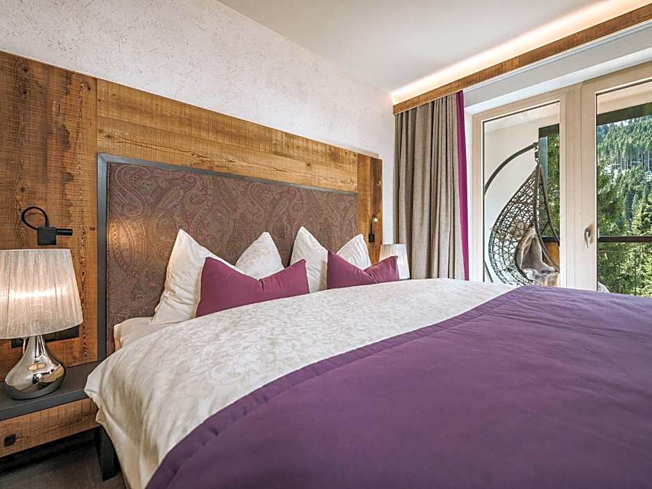 Hotel Bergkristall Zillertal - Adults Only