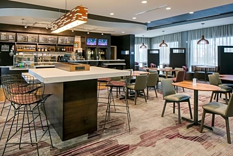 Courtyard by Marriott Omaha Bellevue at Beardmore Event Center