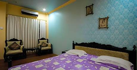 Deluxe Air Conditioning Room