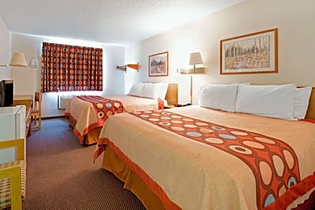 2 Queen Beds Non-Smoking