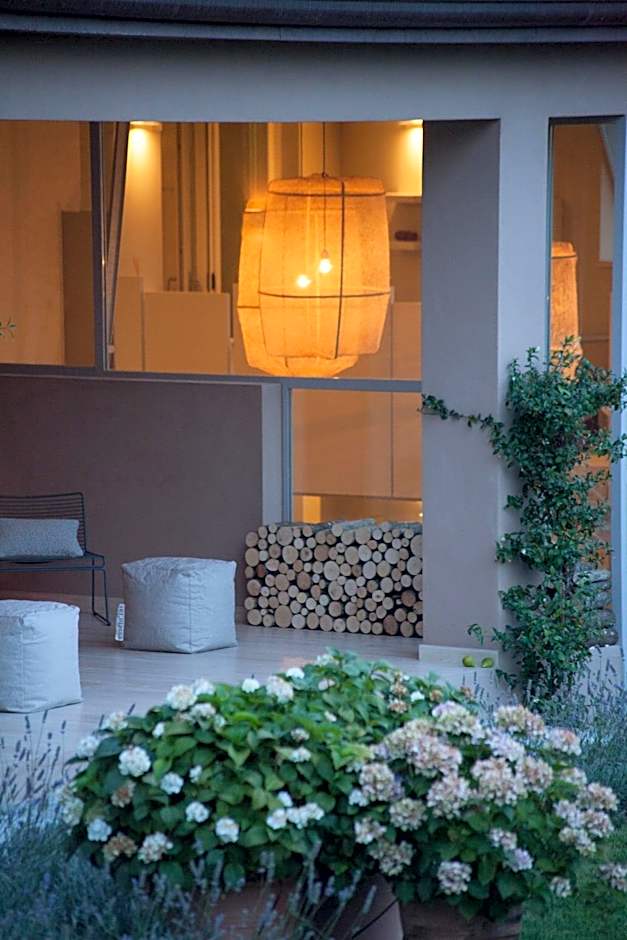 Photo 1 of 7 of Terrace