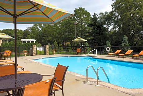 DoubleTree by Hilton Tinton Falls-Eatontown