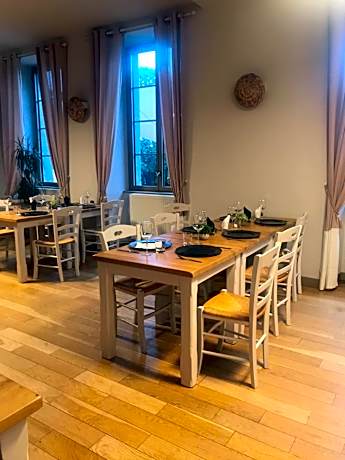 Auberge de la fontaine aux loups