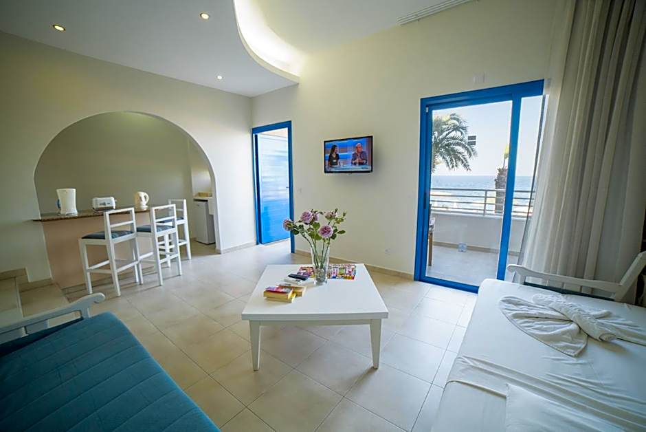 MyroAndrou Beach Hotel Apartments