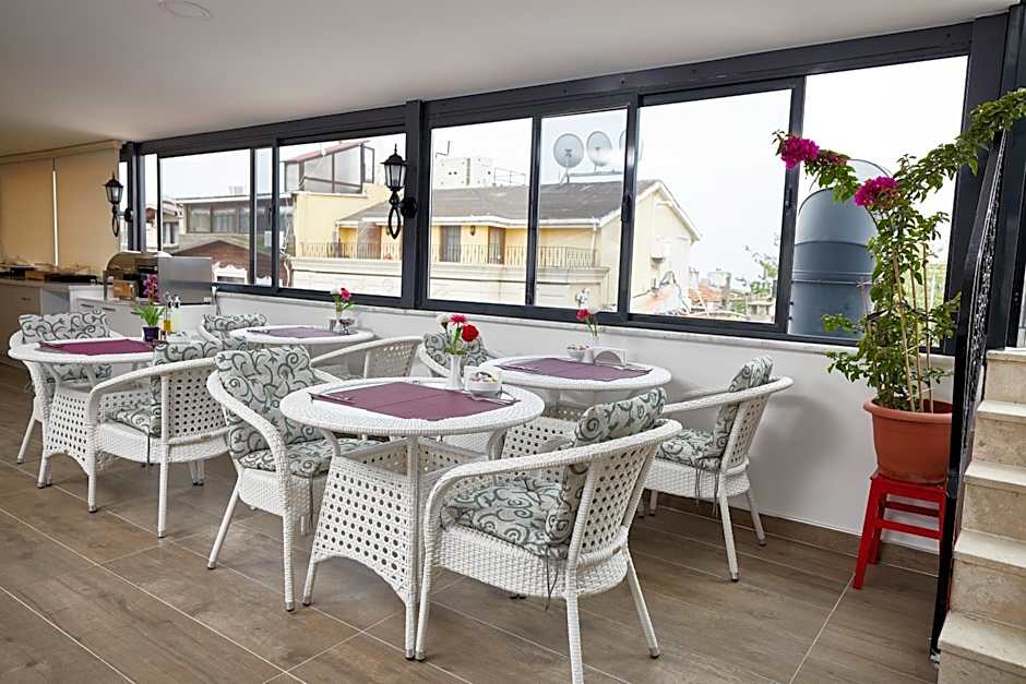 Albinas Hotel Old City