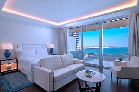 KING ONE BEDROOM RESIDENCE WITH SEA VIEW