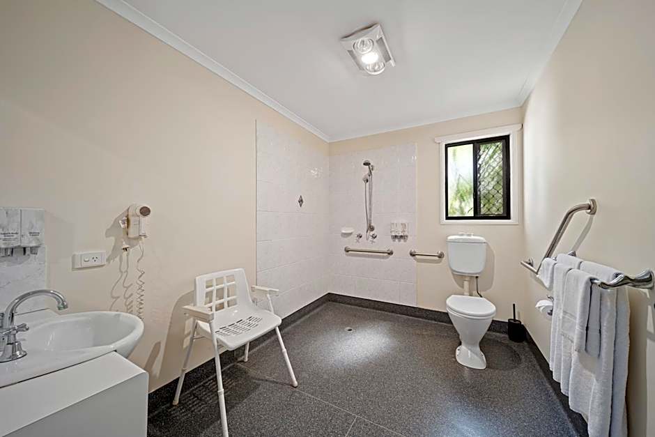 Emerald Motel Apartments