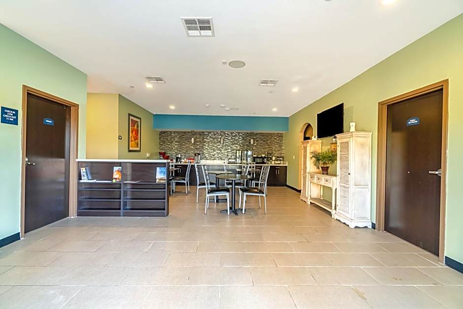 Moulton Inn & Suites By OYO