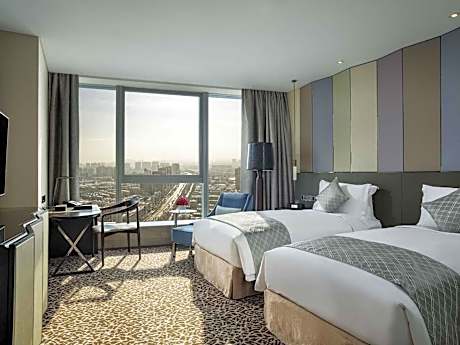 Luxury Twin Room with Club Access