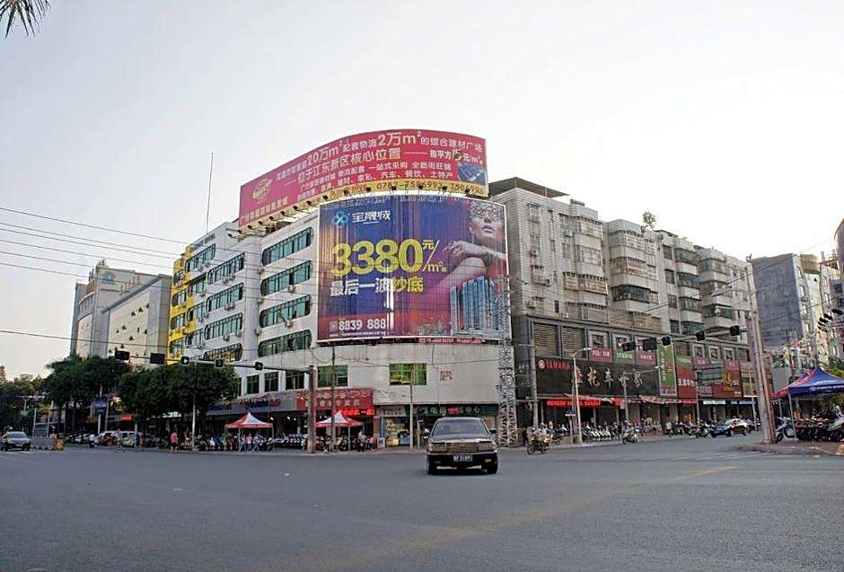 Lavande Hotel Heyuan Avenue Asia's first fountain