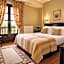Hotel Doupiani House
