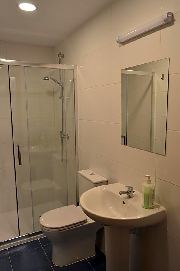 Villa de Salas Alojamientos