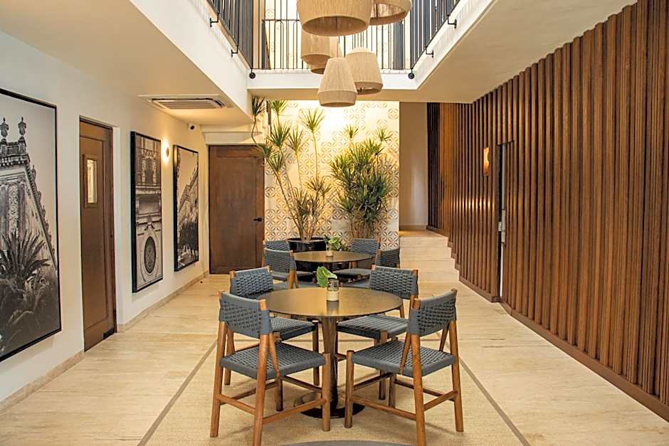 Casa Continental Hotel Boutique & Suites - Adults Only
