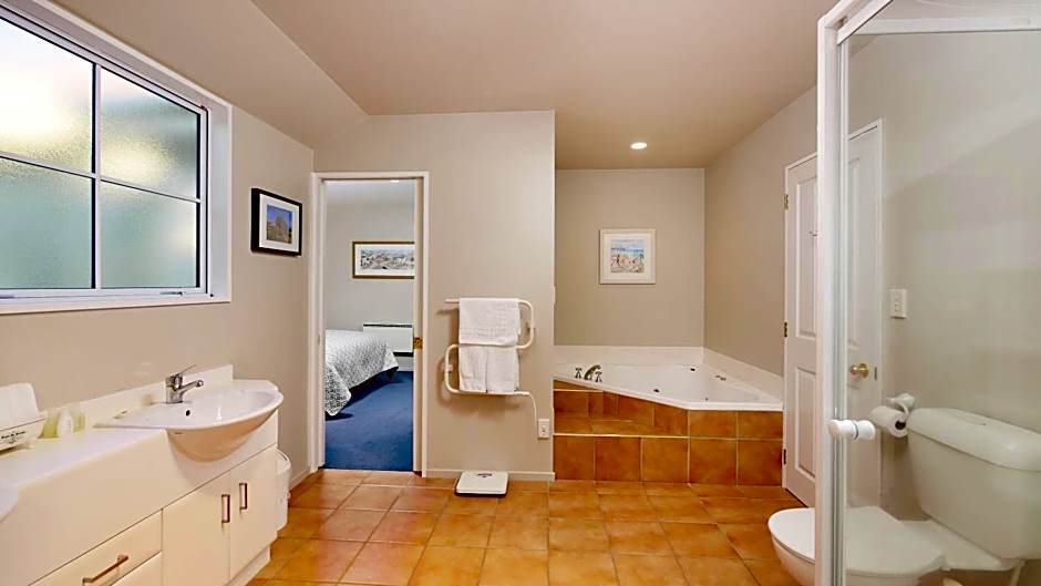 Olive House Bed and Breakfast
