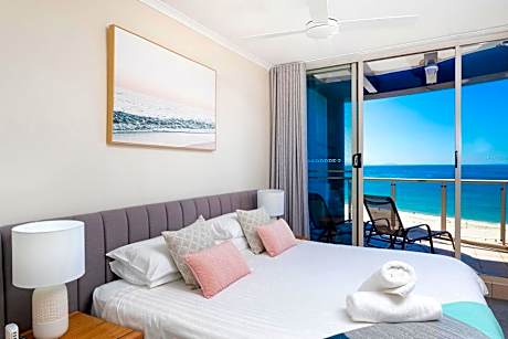 Two-Bedroom Apartment with Beach View - Level 5