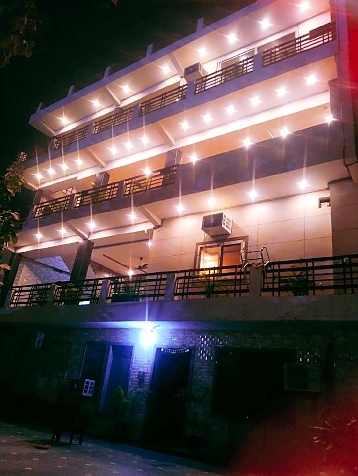 Hotel Seven – Ahmedabad, TN