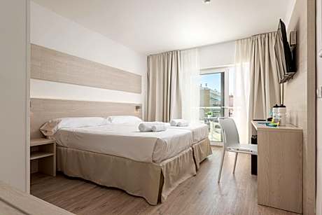 Twin Room with Balcony - Cycling Package