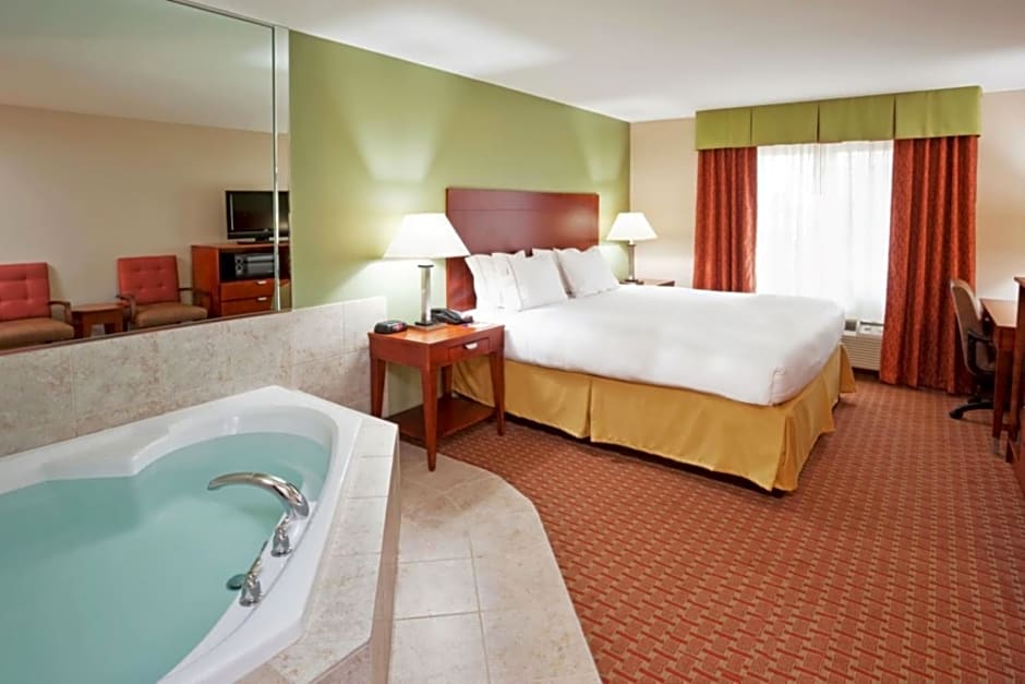 Holiday Inn Express & Suites Niagara Falls