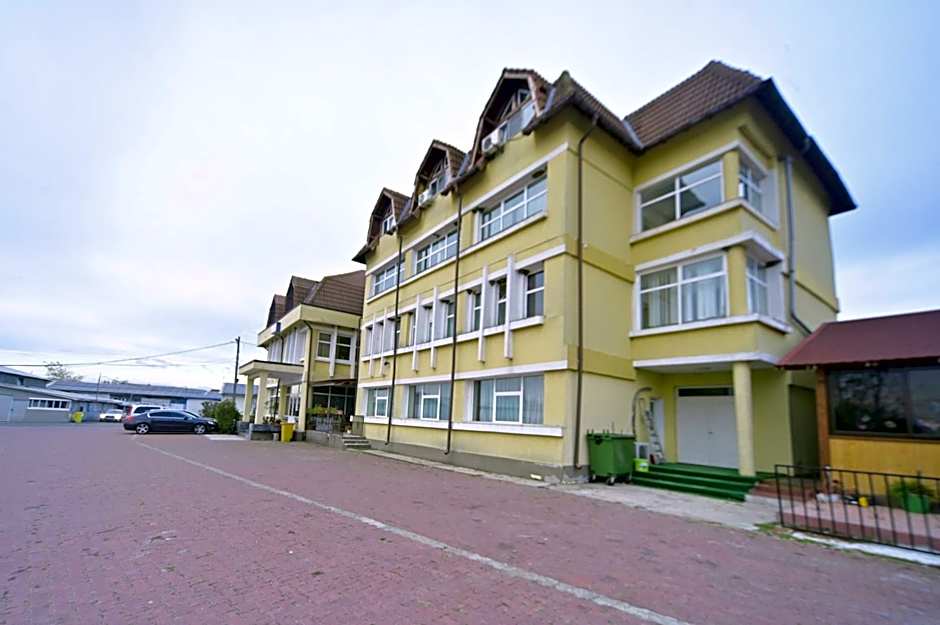 Zdjęcie 1 z 39 — Romblast Srl