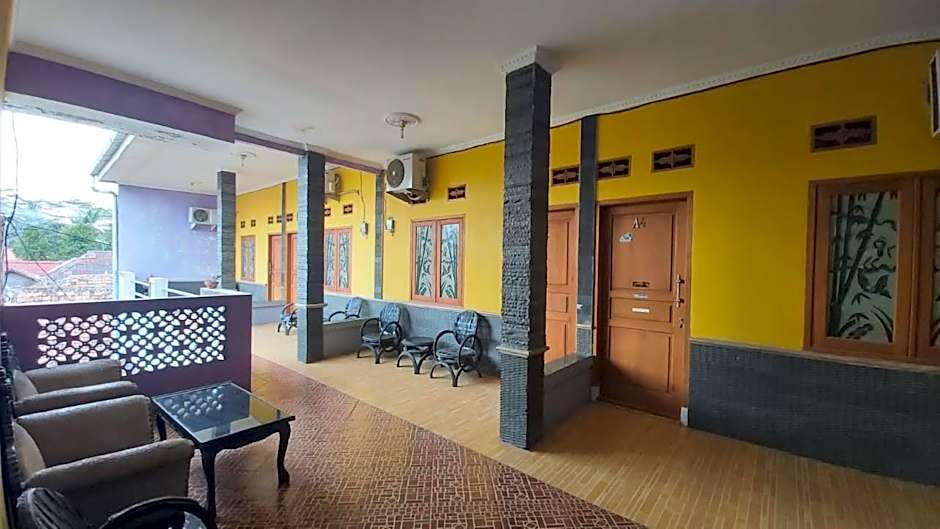 Griya Euis dan Aisha Syariah