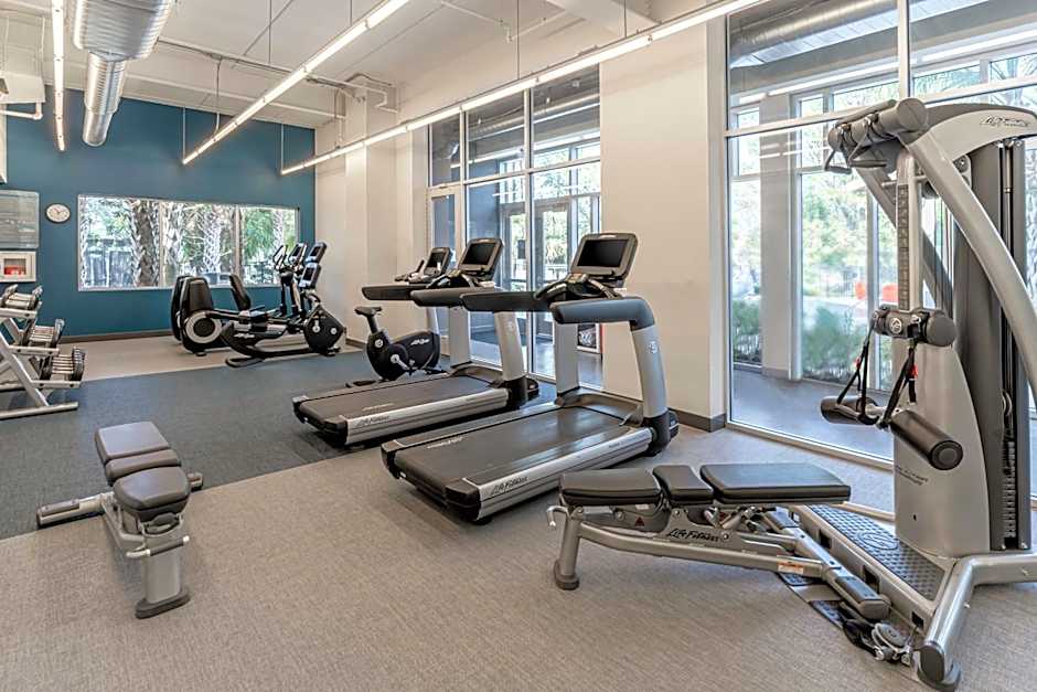 Aloft Jacksonville Tapestry Park