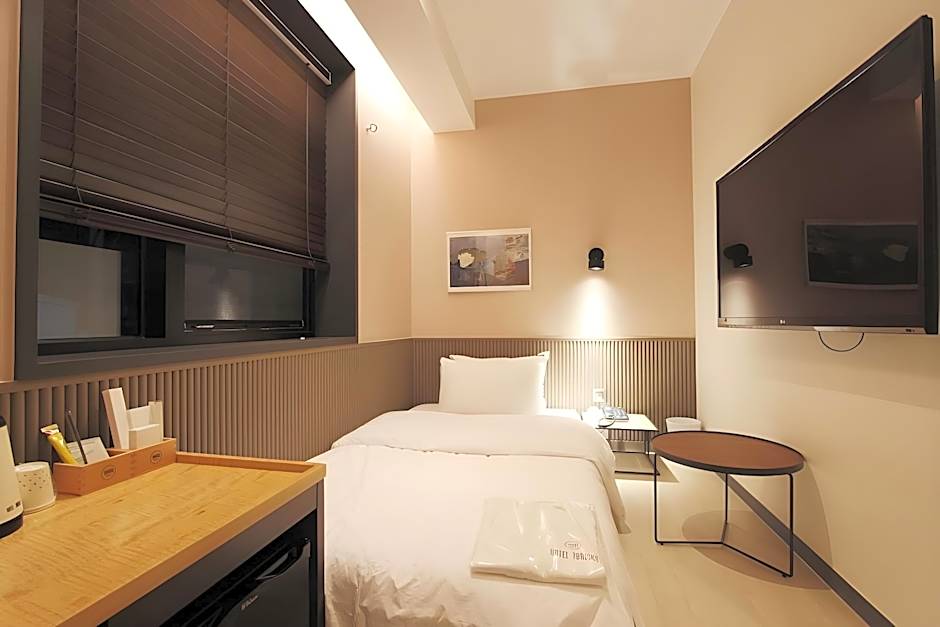 Gwangyang Seven Bricks Hotel