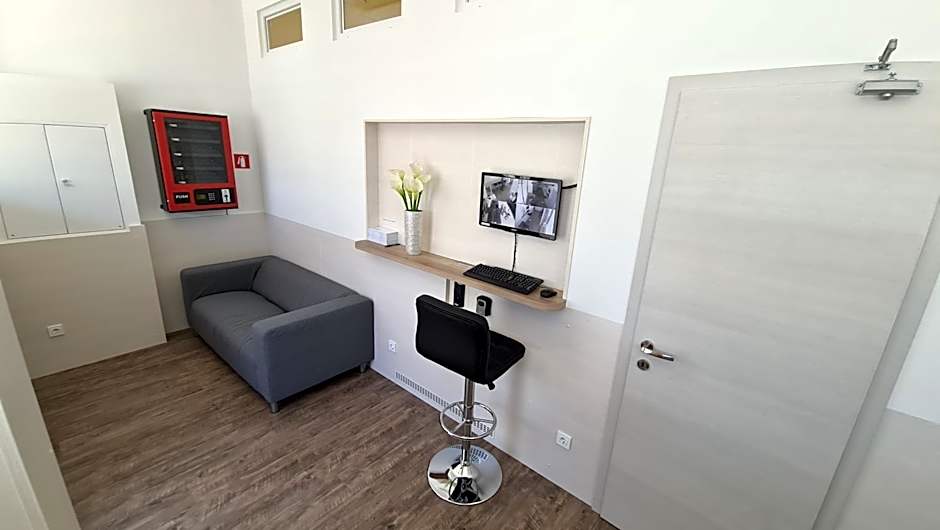 Cabin HOSTEL
