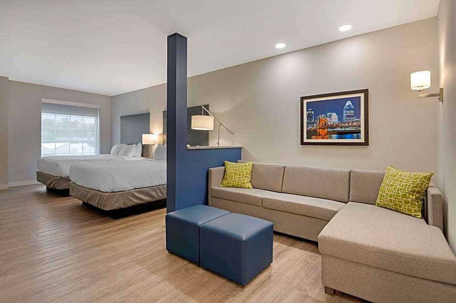 Comfort Suites Cincinnati University - Downtown