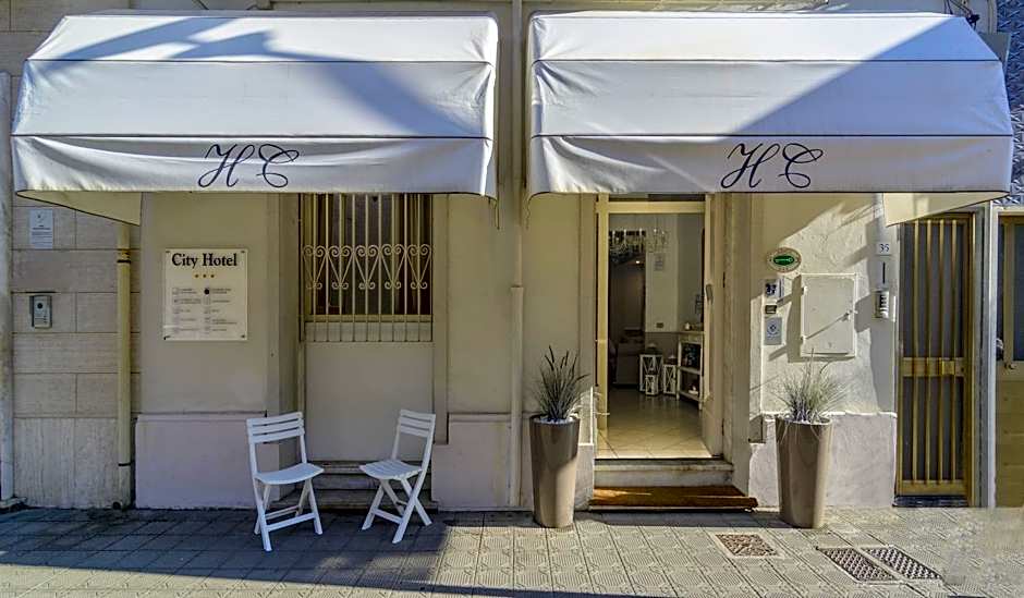 City Hotel