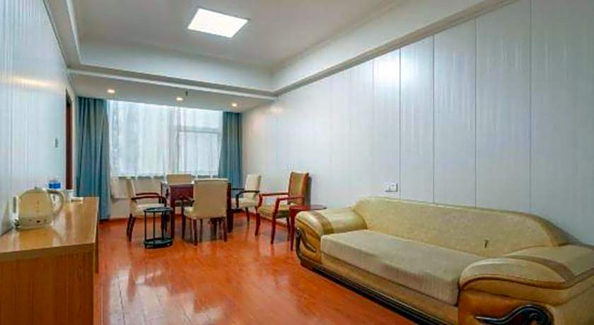GreenTree Inn JiangSu WuXi BinHu TaiHu Pearl Development Mansion Business Hotel