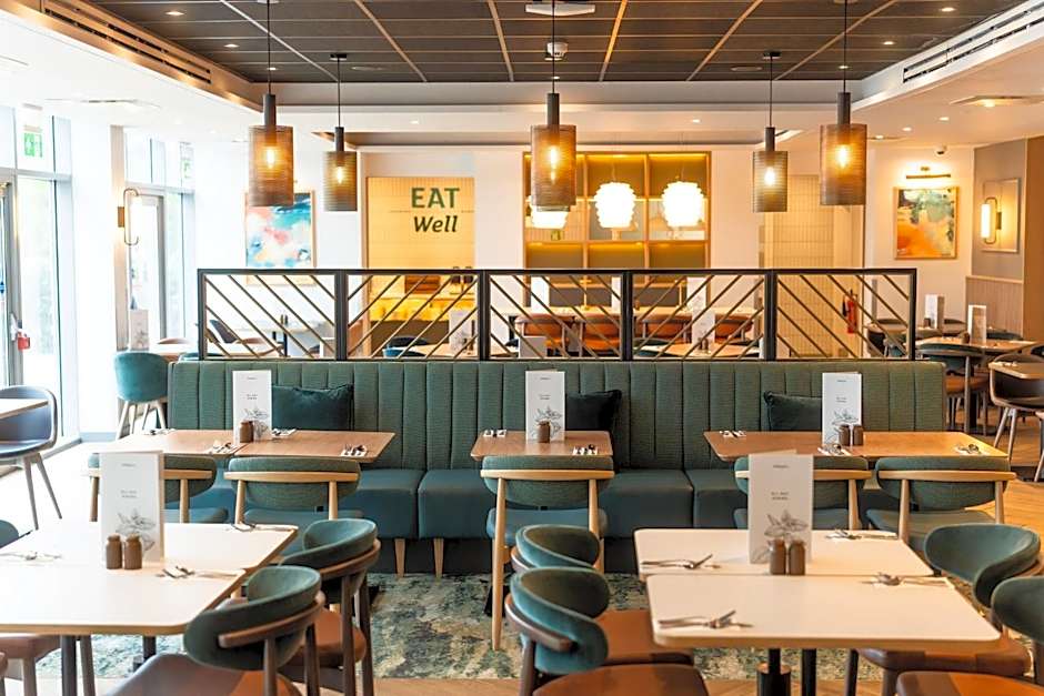 Holiday Inn London Luton North by IHG