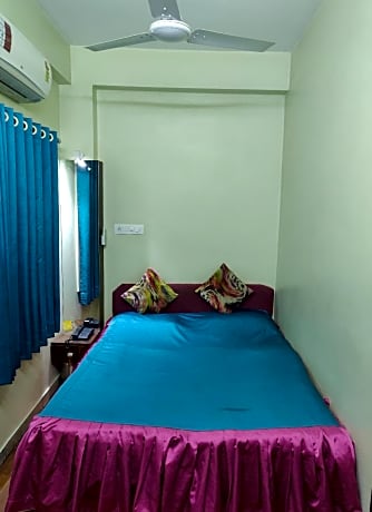 Small Single Room