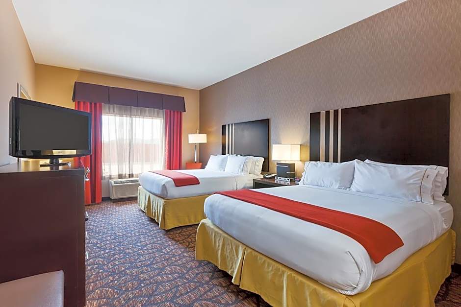 Holiday Inn Express and Suites Alpine By IHG