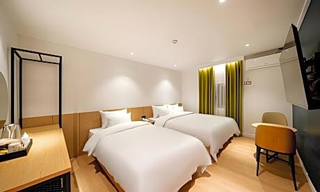 Hound Hotel Gumi indong