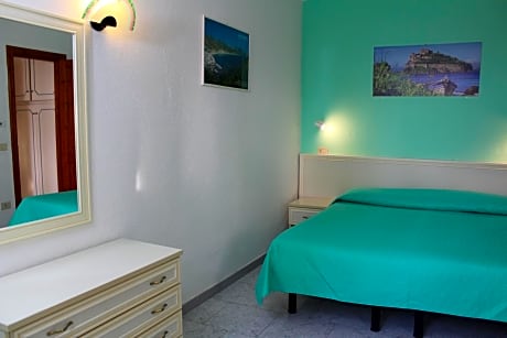 One-Bedroom Apartment with Sea View