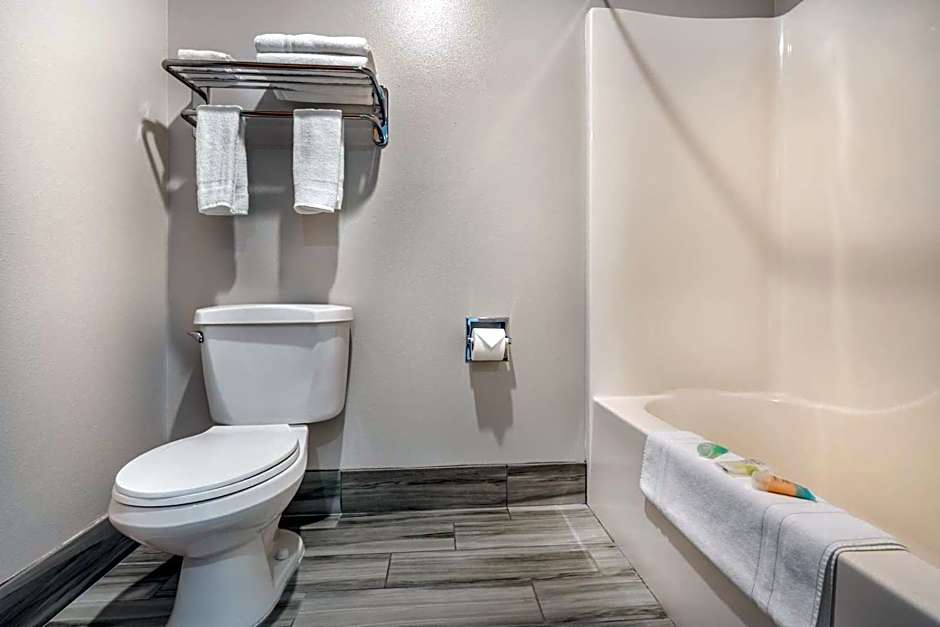 Colstrip Inn & Suites