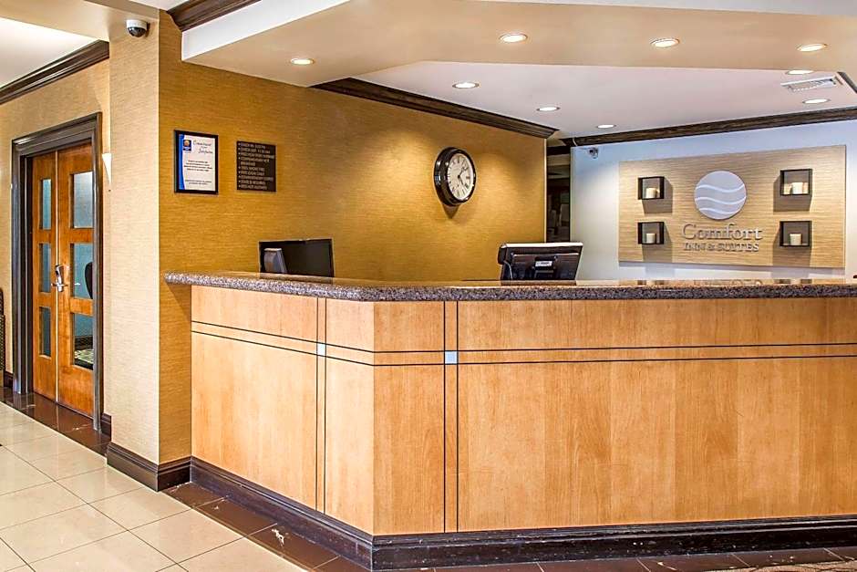 Comfort Inn & Suites Meriden East