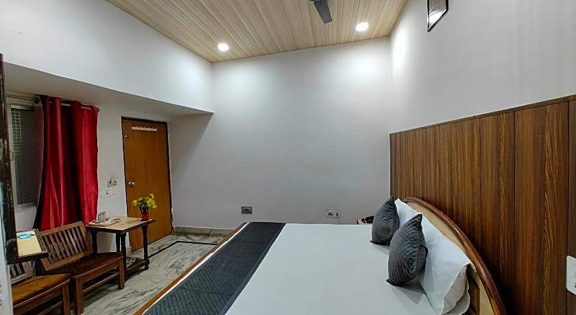 Hotel Swarajya Palace