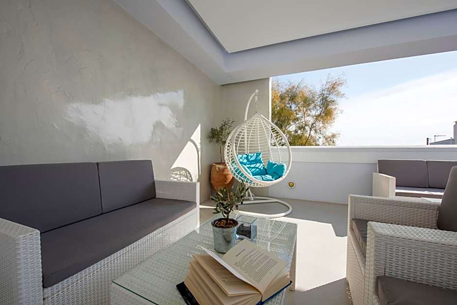 Blue Waves Suites & Apartments