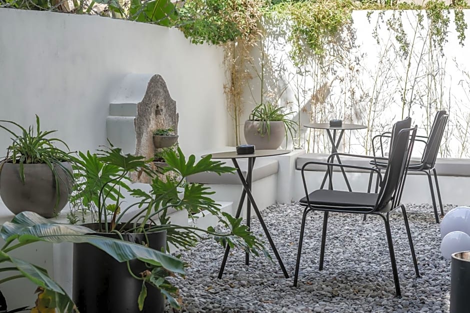 Bitzaro Boutique Hotel
