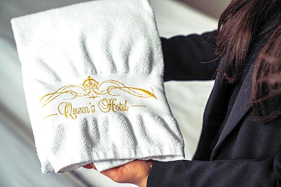 Queen's Hotel by First Hotels