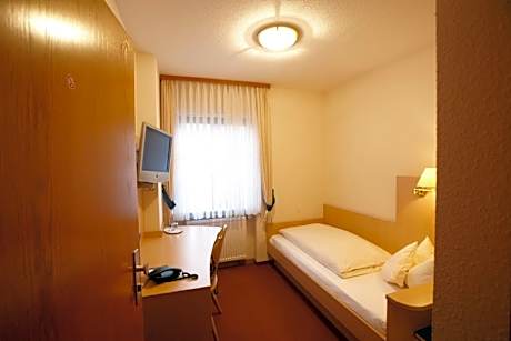 Economy Single Room