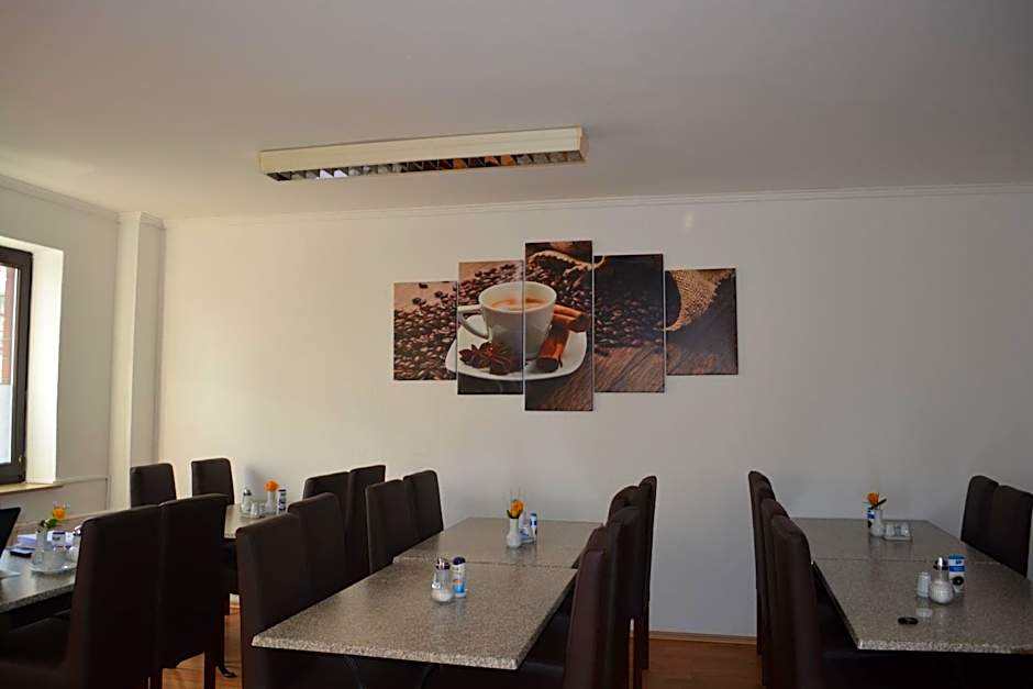 B&D Hotel