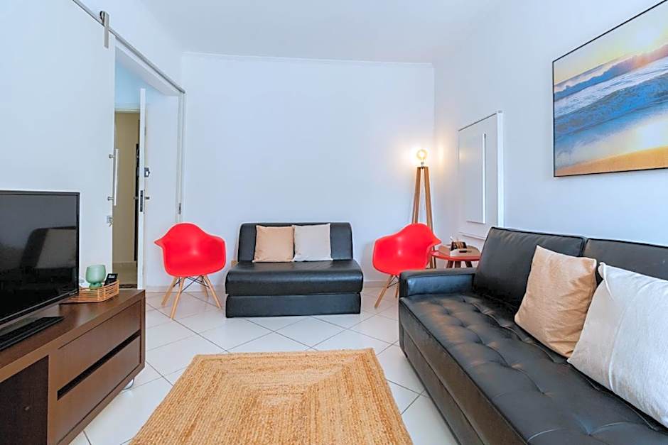 Otimo apto c WiFi a 700m da Praia do Tombo-Guaruja