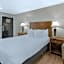 Best Western Plus Northwoods Inn