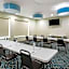 La Quinta Inn & Suites by Wyndham Lake Charles-Westlake