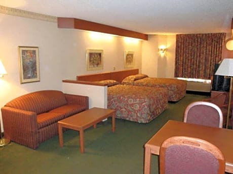 Queen Suite with Two Queen Beds