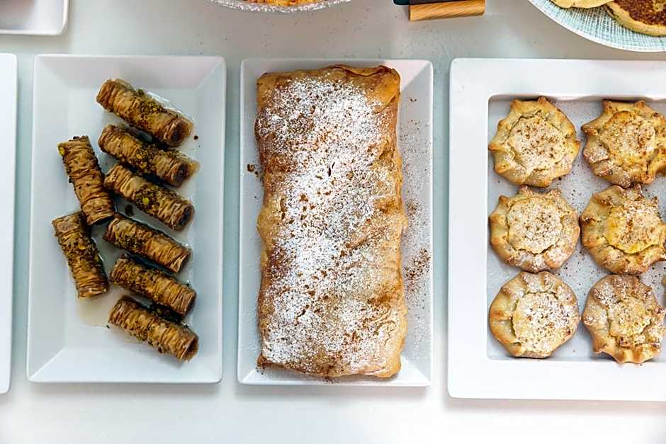 Iria Beach Art Hotel