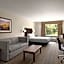 Crown Pointe Lodge; BW Signature Collection